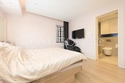 Summit Court image 6