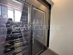 The Beachfront image 7