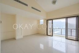 The Beachfront image 7