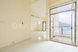 The Beachfront image 9