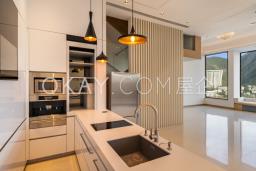 The Beachfront image 6