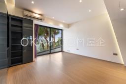 The Beachfront image 7