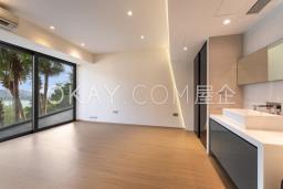 The Beachfront image 10