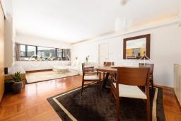 The Broadville image 4