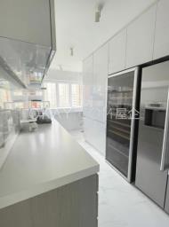 The Broadville image 5