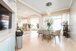 Villas Sorrento image 2