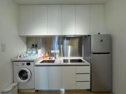 Wai Sun Building image 4