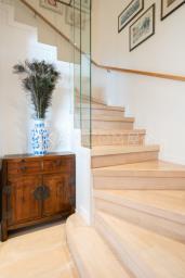 Woodbury Court image 8
