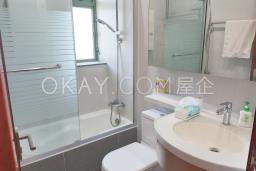YI image 7