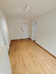 Ying Pont Building image 3
