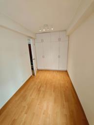 Ying Pont Building image 4
