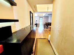 Yue King Building image 6