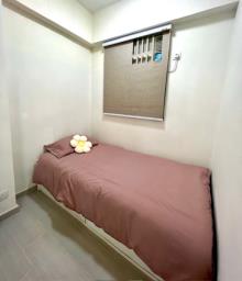 23  Hennessy Road image 5