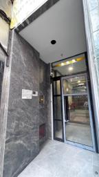 23  Hennessy Road image 9