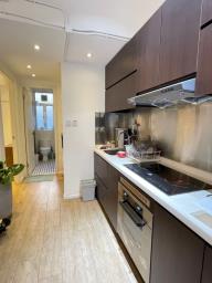 73 Kings Road image 1