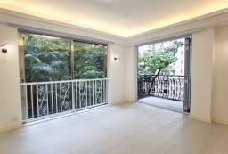 Balcony to Outdoor Space image 1