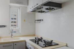 Cheung Ling Mansion 10 mins from Syp Mtr station image 4