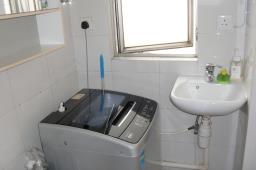 Eastman Court image 6