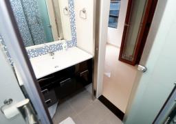 Lilian Court image 7