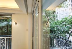 Outdoor space at Balcony image 4