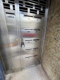 Po Wan Building 6 Tai Ping Shan Street image 4