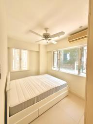 Tung Shing Building image 7