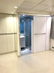 Waldorf Mansion image 4