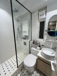 Woodlands Court image 5