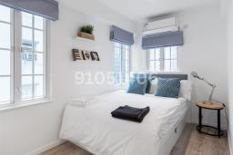 Ying Pont Building image 5