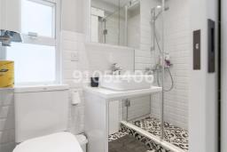 Ying Pont Building image 6