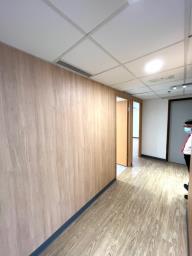 202 Centre image 6