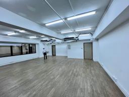 Hua Fu Commercial Building image 3