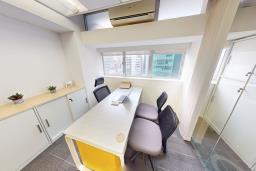 Officeplus Sheung Wan image 3