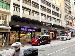 The L Plaza image 8