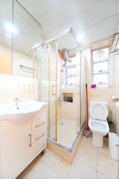 Kwong Wah Mansion image 5