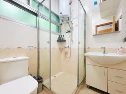 Man Fai House image 10