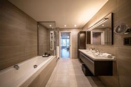 Gateway Apartments image 2