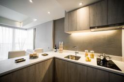 ONE DUNDAS Serviced Apartments image 2