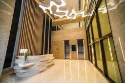 ONE DUNDAS Serviced Apartments image 1