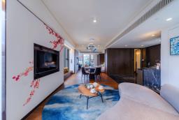 The AKVO Hotel image 1