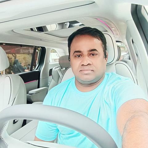 Raj D.