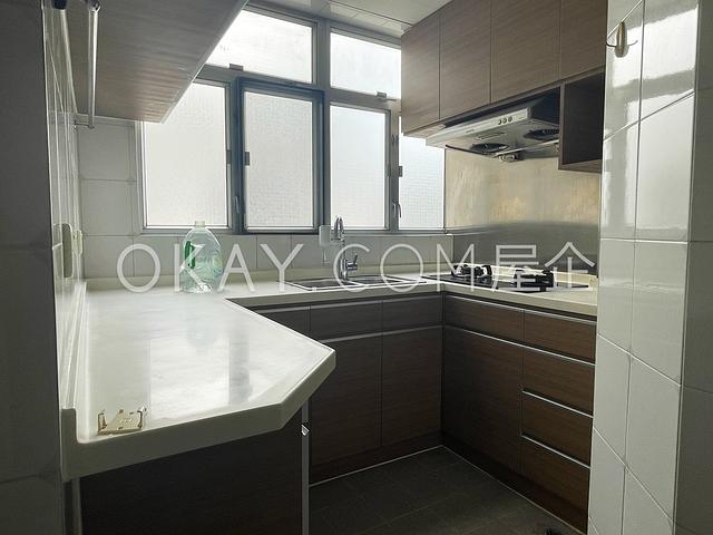 Wah Mei Court | Wah Mei Court, Ho Man Tin - 3 Bed,