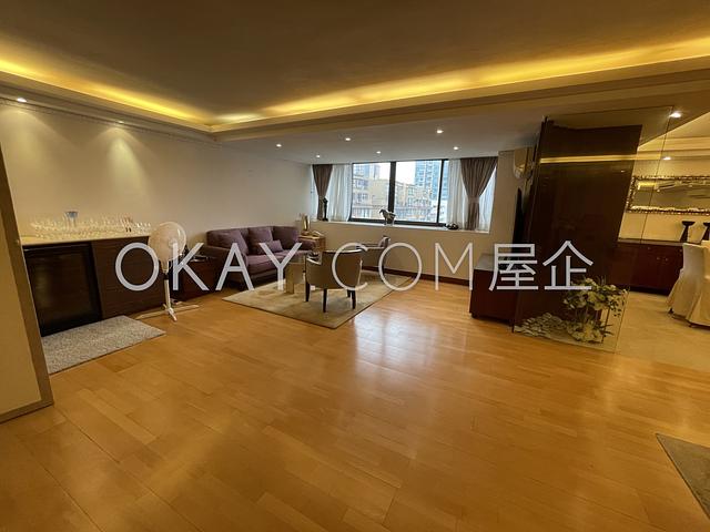 Wing On Court | Wing On Court, Ho Man Tin - 3 Bed,