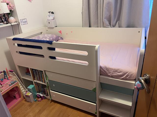 Free bed - pick up Taikoo Shing 