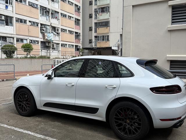 2016 MACAN GTS