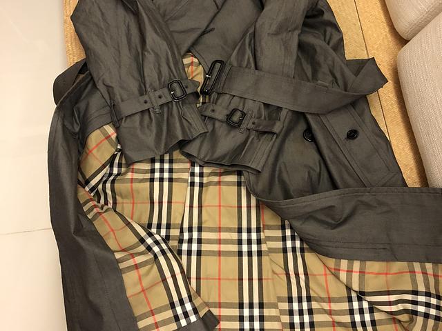 Classic Burberry’s Prorsum 100% Cotton Trench Coat