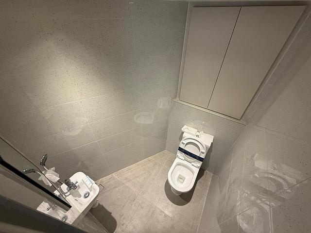 IslandSouth Seaview 3 Bedrooms Ensuite w Maidroom