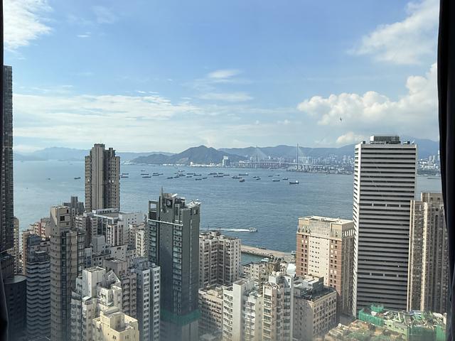New Reno Harbourview 1BR. 5 min from central 