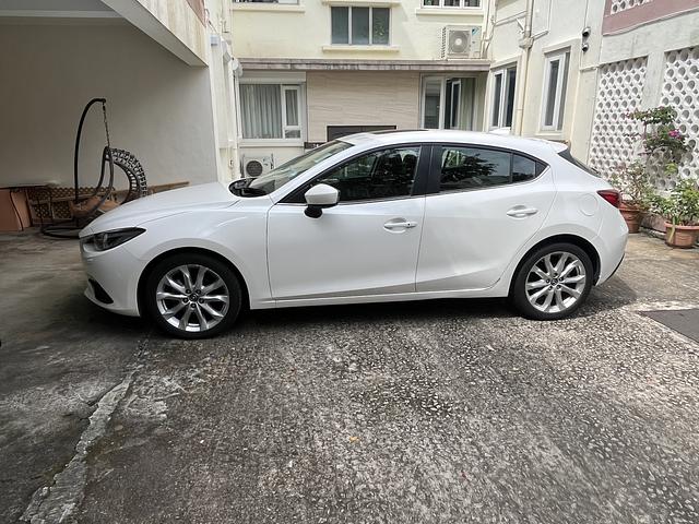 2016 Mazda 3, 2 litre automatic