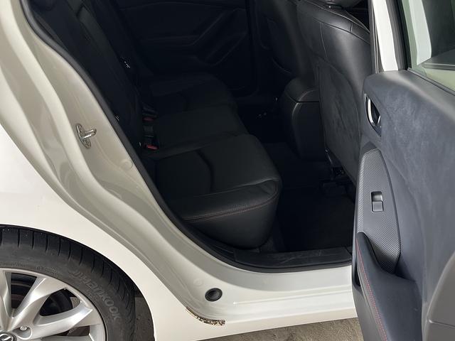 2016 Mazda 3, 2 litre automatic